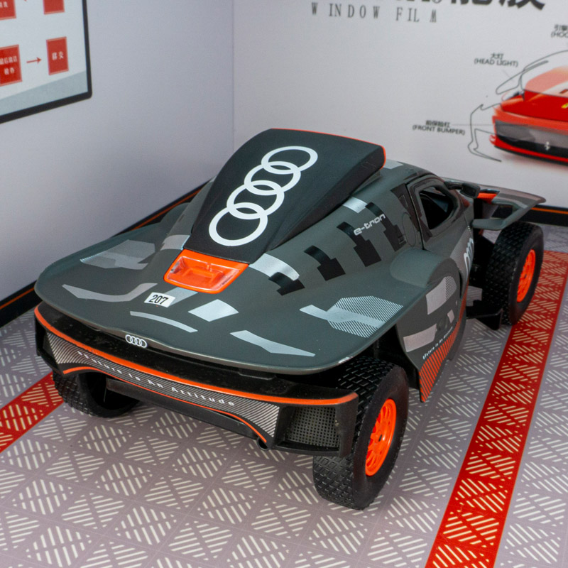 Modelo de carro Audi RS Q e-tr - Car Care avaliação e preço